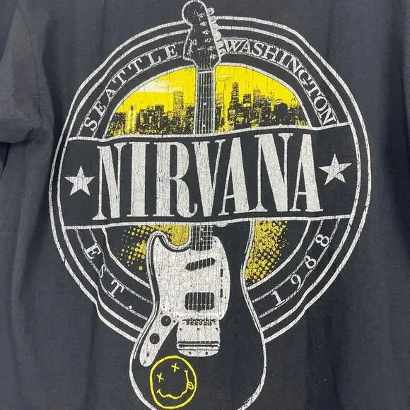 Men's Nirvana T Shirt 100% Cotton Black Yellow Seattle Washington Guitar Band M - Picture 4 of 6